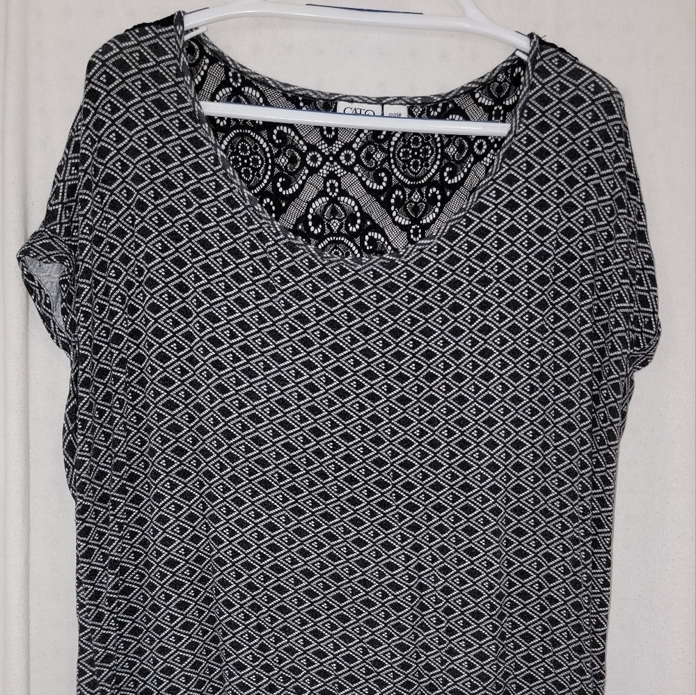 Cato Black and White Relaxed Bateau Cuffed Sleeve Top Size 22/24W - Picture 2 of 10